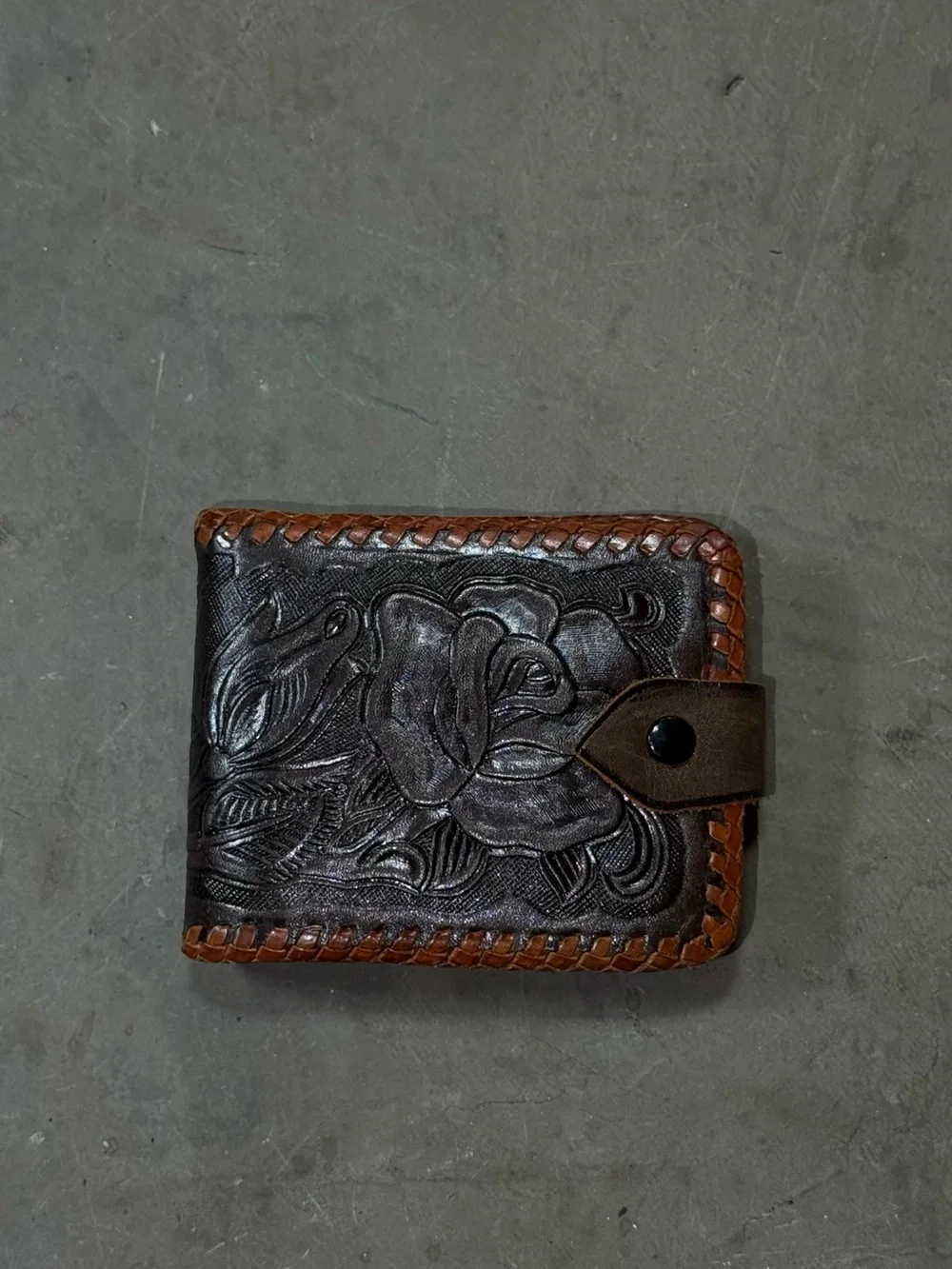 Vintage Hand Tooled Leather Bifold Wallet Floral Rose Brown Western Snap